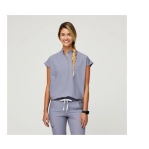 Vapor Blue Space Dye Rafaela Oversized Scrub Top XL NWT